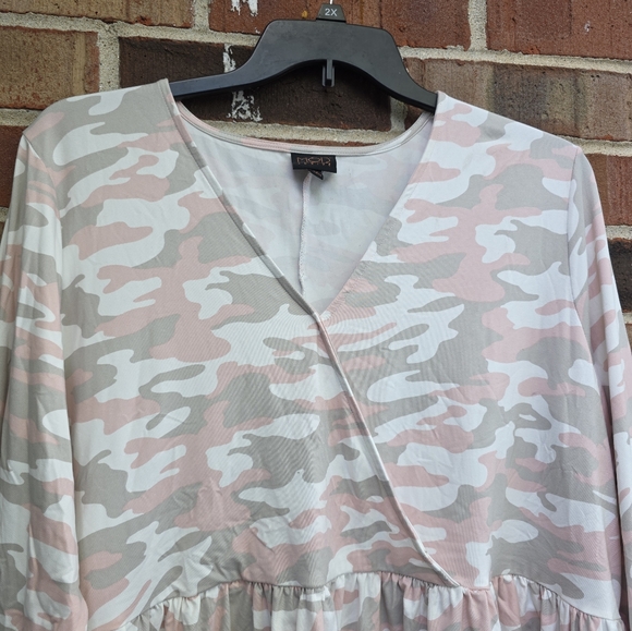 MOD Lusive camo wrap top - Picture 3 of 8